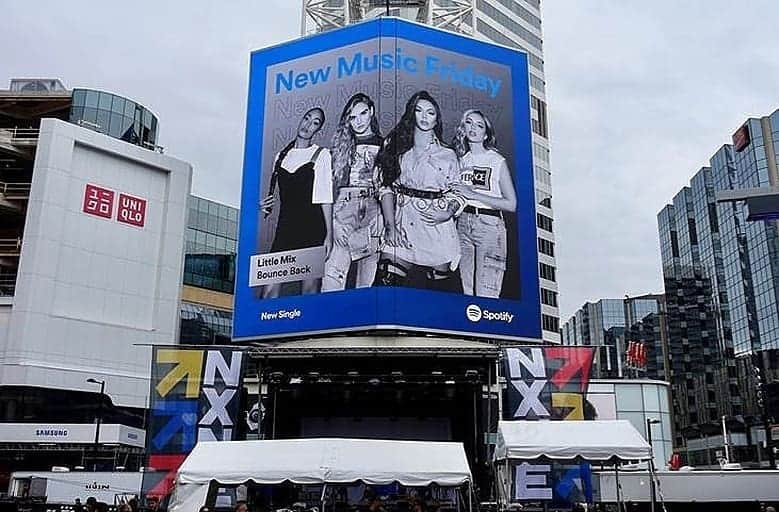 リトル・ミックスさんのインスタグラム写真 - (リトル・ミックスInstagram)「Thank you @spotifycanada  for your support on #BounceBack  We’re on a billboard in Toronto! 💃🇨🇦♥️」6月18日 22時11分 - littlemix