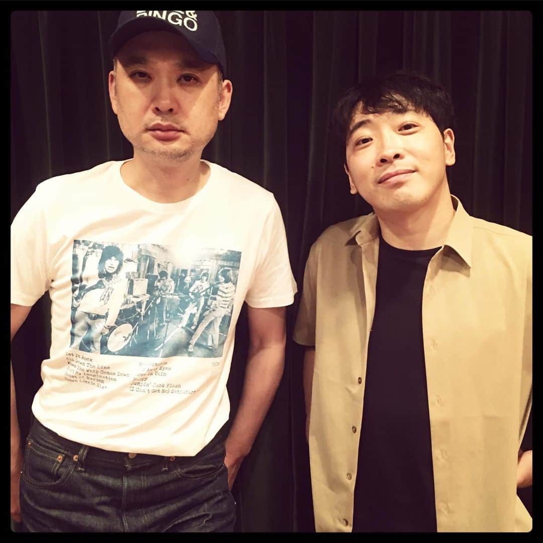 堂島孝平さんのインスタグラム写真 - (堂島孝平Instagram)「浜崎貴司さんのレディオ番組収録へ。久しぶりに浜崎さんとお会いできて嬉しかった〜。この日はアシスタント役でFLYING KIDSのエリーさんも参加されてワイワイと語らいました。「浜崎貴司 ナニオキテンノ？」6/23と6/30、2週にわたって放送になります。RADIO BERRY FM栃木、FM岩手で！」6月18日 22時28分 - dojima_kohei