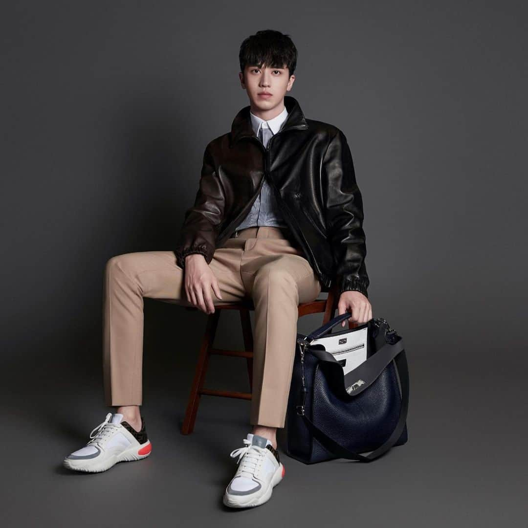 Fendiさんのインスタグラム写真 - (FendiInstagram)「Fendi is pleased to announce the popular actor and singer Timmy Xu as its Peekaboo Spokesperson in China. @TimmyXu, welcome officially to the Fendi Family. #FendiPeekabooSpokespersonTimmyXu #FendiTimmyXu #FendiPeekaboo」6月18日 22時23分 - fendi