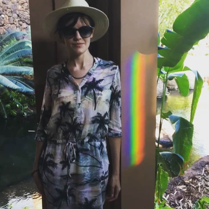 マギー・グレイスのインスタグラム：「#happypridemonth 🌈」
