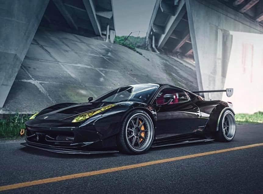 のインスタグラム：「Libertywalk自由に歩く！！！ LB★WORKS FERRARI 458GTB 🙂  #ferrari #ferrari458 #libertywalk#libertywalkkato#lbworks#supercar#fiexhaust #usa#madmike #forgiato#airrexsuspention #widebody#usa」