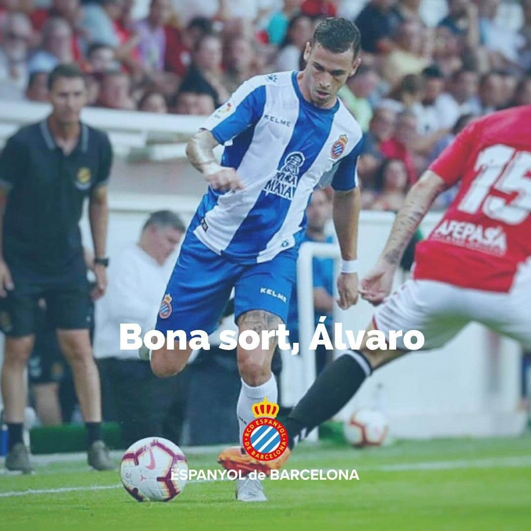 RCDエスパニョールさんのインスタグラム写真 - (RCDエスパニョールInstagram)「El #RCDE desea todos los éxitos personales y profesionales a @alvarovazquez91 - Finalitza la seva segona etapa com a jugador blanc-i-blau - Moltes gràcies per tot! #RCDE | #Volem | #EspanyoldeBarcelona」6月18日 23時20分 - rcdespanyol