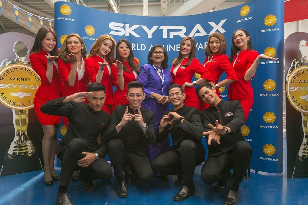 エアアジアさんのインスタグラム写真 - (エアアジアInstagram)「We are still champions! We’re the World’s Best Low-Cost Airline for 11 years running! Woohoo! #AirAsia was also named Asia’s Best Low-Cost Airline and won the World’s Best Low-Cost Airline Premium Cabin! 🏆  Thank YOU for the continuous love and support! This is because and for YOU! 🙏🏻」6月18日 23時42分 - airasiasuperapp