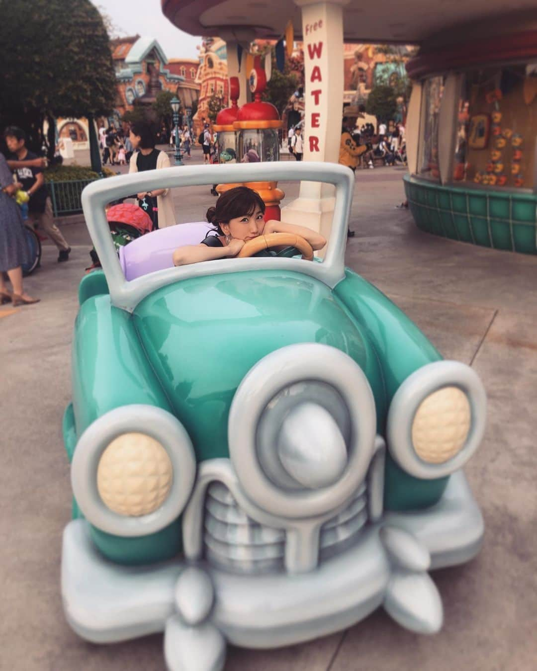 高田あゆみさんのインスタグラム写真 - (高田あゆみInstagram)「また夢の国へ🎀 #disney#disneyland#toontowndisneyland#遊園地#休日」6月18日 23時56分 - ayumitakada1020