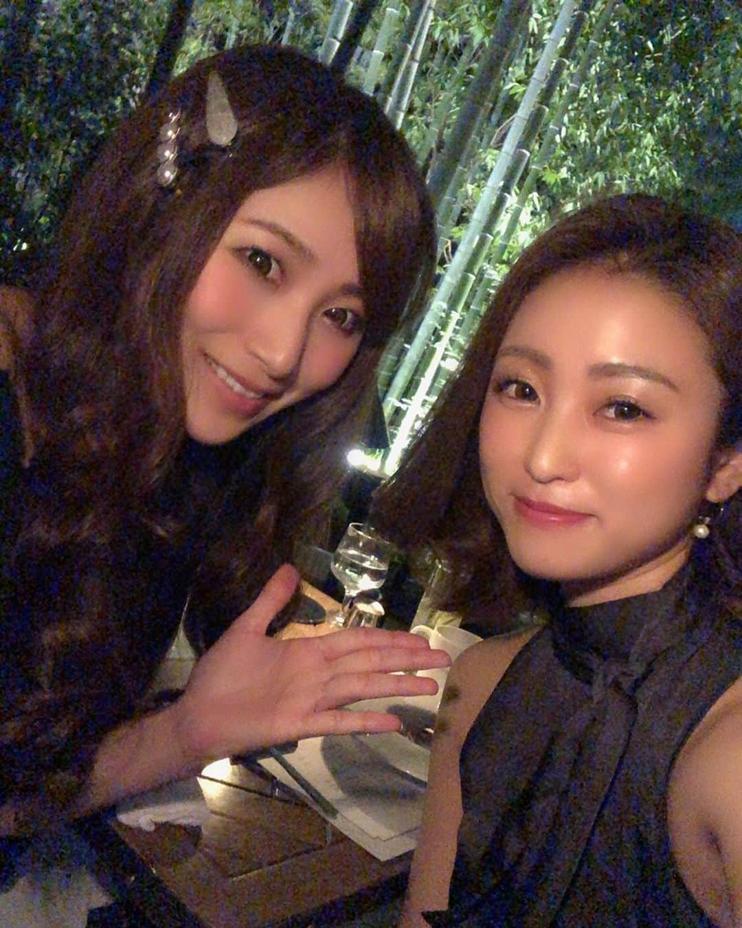 柚月めいさんのインスタグラム写真 - (柚月めいInstagram)「. 柑那と京都でdinner date 👭💕 . 和と洋が混ざった素敵な雰囲気のお店🍽🎍 テラス席でお食事いただきました😌 . . #gourmet#food#date#japan#hawaii#dinner#follw#instagood#pic #french#italian  #お洒落#コース料理#京都 #柚月めい」6月18日 23時59分 - meimei.yuzu