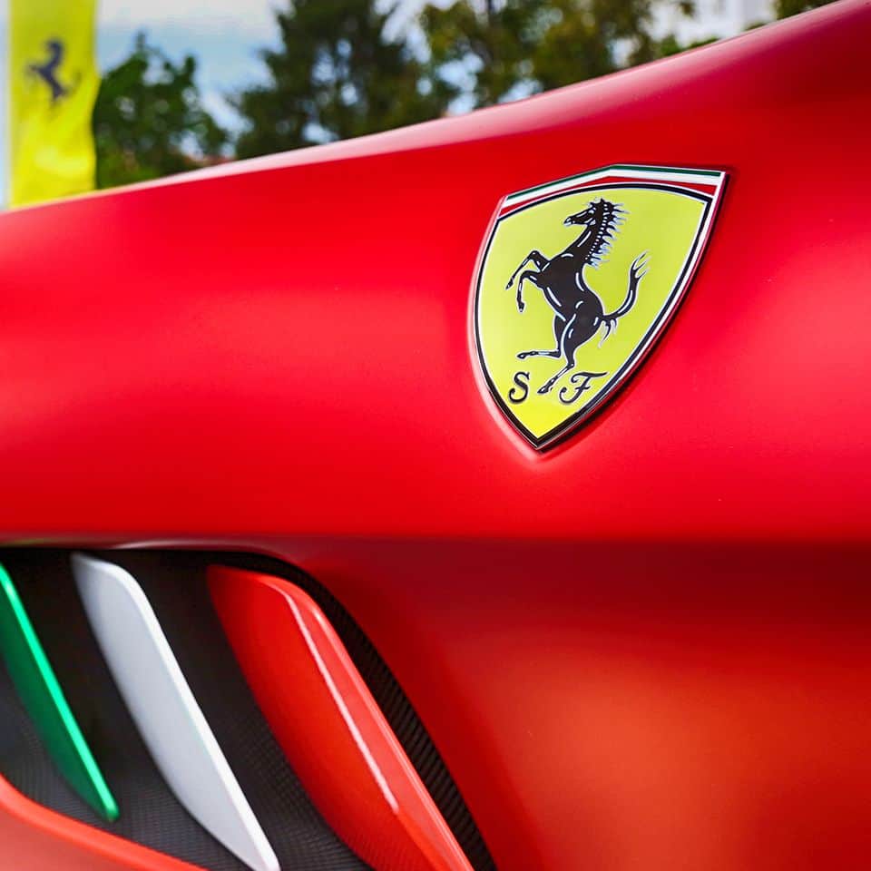 フェラーリさんのインスタグラム写真 - (フェラーリInstagram)「Stunning #Capri was the kick-off location for the #FerrariCavalcade 2019. Incredible models graced the exquisite Mediterranean island for an event centered on a passion for luxury automobiles. #Ferrari」6月19日 0時00分 - ferrari