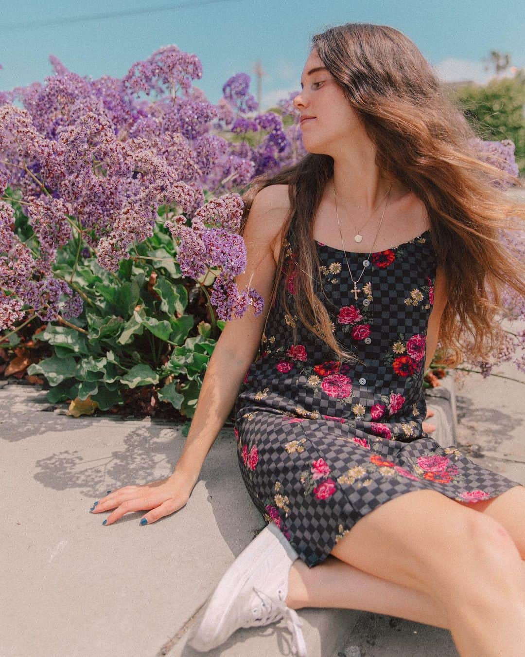 のインスタグラム：「Blossom babe: the Botanic Blooms Dress. Shop online or find a store at vans.com #vansgirls」