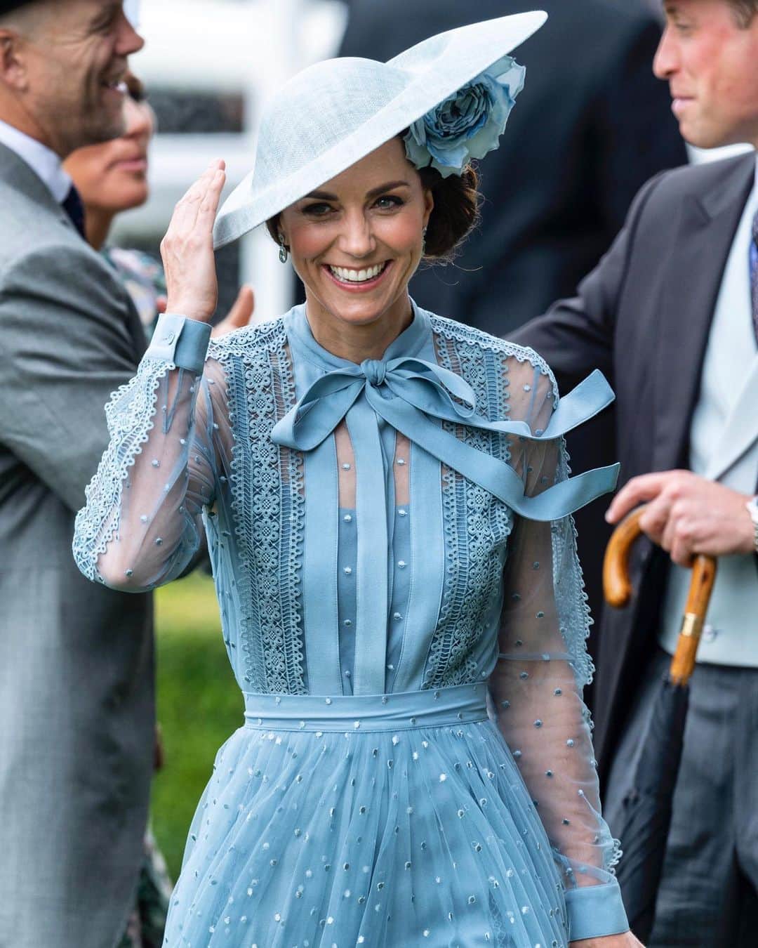 British Vogueさんのインスタグラム写真 - (British VogueInstagram)「The #DuchessofCambridge joined the #Queen and #PrinceWilliam in celebrating day one of the annual racing festival, #RoyalAscot. Taking part in the traditional carriage procession, #KateMiddleton showcased her transition to summertime attire in a pale blue @ElieSaabWorld two-piece. Click the link in bio for more on the look she chose for the occasion.」6月19日 0時26分 - britishvogue