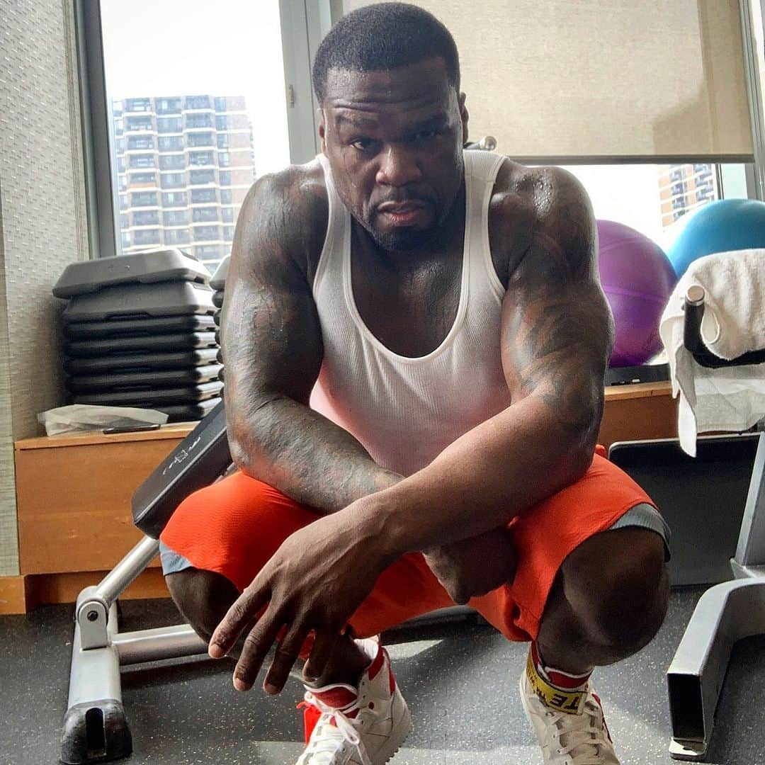 50セントさんのインスタグラム写真 - (50セントInstagram)「I’m not fucking with AB till he get a W,😠I’m a call his phone later and curse his ass out. #lecheminduroi #bransoncognac」6月19日 0時38分 - 50cent