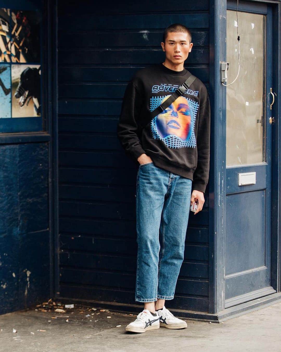 Levi's Japanさんのインスタグラム写真 - (Levi's JapanInstagram)「Street style with Levi’s® on London Fashion Week Mens. . リーバイス®最新コレクションはプロフリンクから . #LiveInLevis #LFWM 📷@garconjon #リーバイス #ロンドンファッションウィーク #ジーンズコーデ #デニムコーデ」6月19日 11時33分 - levis_japan
