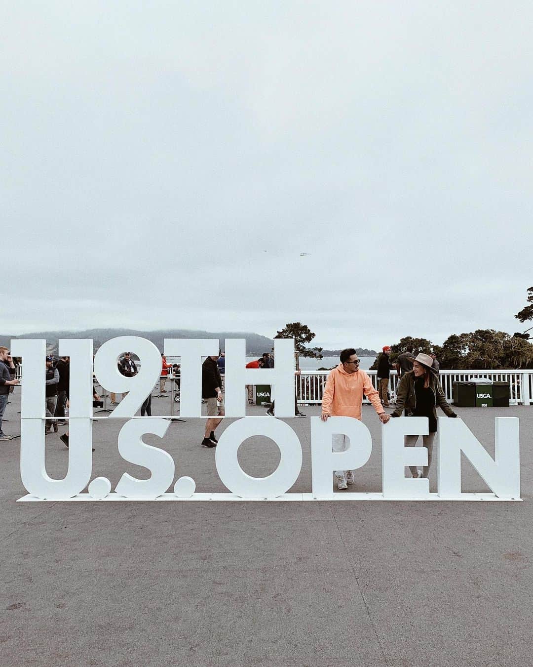 HARUEさんのインスタグラム写真 - (HARUEInstagram)「U.S.OPEN 2019 ⛳️in Pebble Beach . ペブルビーチにて、ゴルフ全米オープン3日目と最終日の２日間見に行ってきました❤︎❤︎ . 世界で活躍するトッププレイヤー達をすぐ近くで拝見できて、レジェンドのタイガーウッズにも会えて、、感激✨ . 今週末はまたペブルビーチに戻ってきてラウンドする予定🏌️‍♀️💕 .  一体どんなスコアになることやら🤷🏽‍♀️ . めっちゃ楽しみ♡ . #golf #usopengolf #pebblebeach #全米オープン #ペブルビーチ #ゴルフ #ゴルフ好き #ゴルフ女子 #haruegolf」6月19日 11時27分 - harue0104