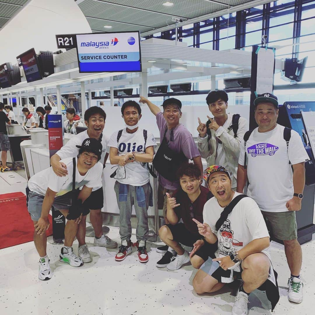 井本貴史さんのインスタグラム写真 - (井本貴史Instagram)「・ #旅に出ます #タイの近く #母国の近く #母国 ？ #とても暑い #日差し強め #また黒なる #カブトムシぐらい黒くなって帰ってきます #行ってきます ！」6月19日 10時04分 - inomototakafumi