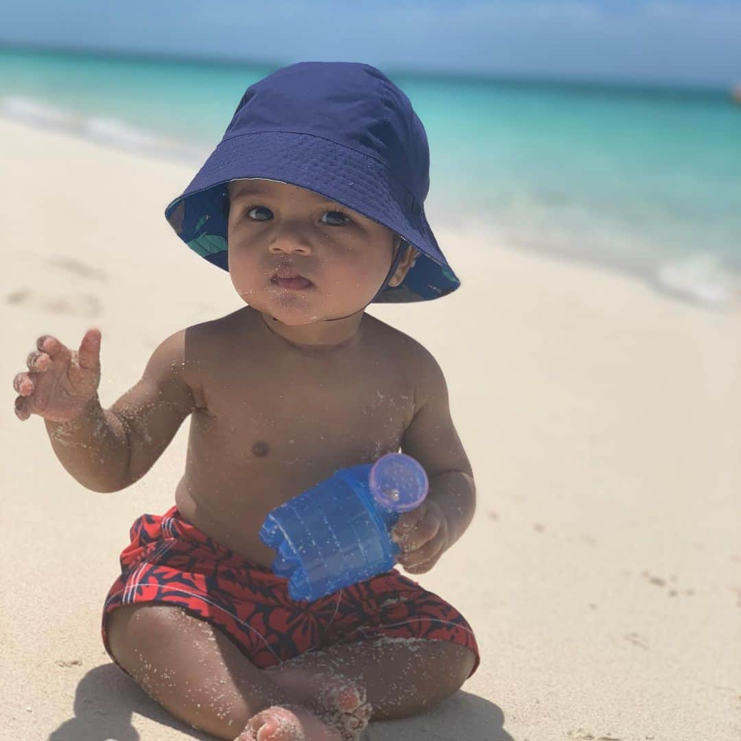 ジョン・ウォールさんのインスタグラム写真 - (ジョン・ウォールInstagram)「Bucket Hat A-Boogie...Vacation Vibes !!」6月19日 10時45分 - johnwall