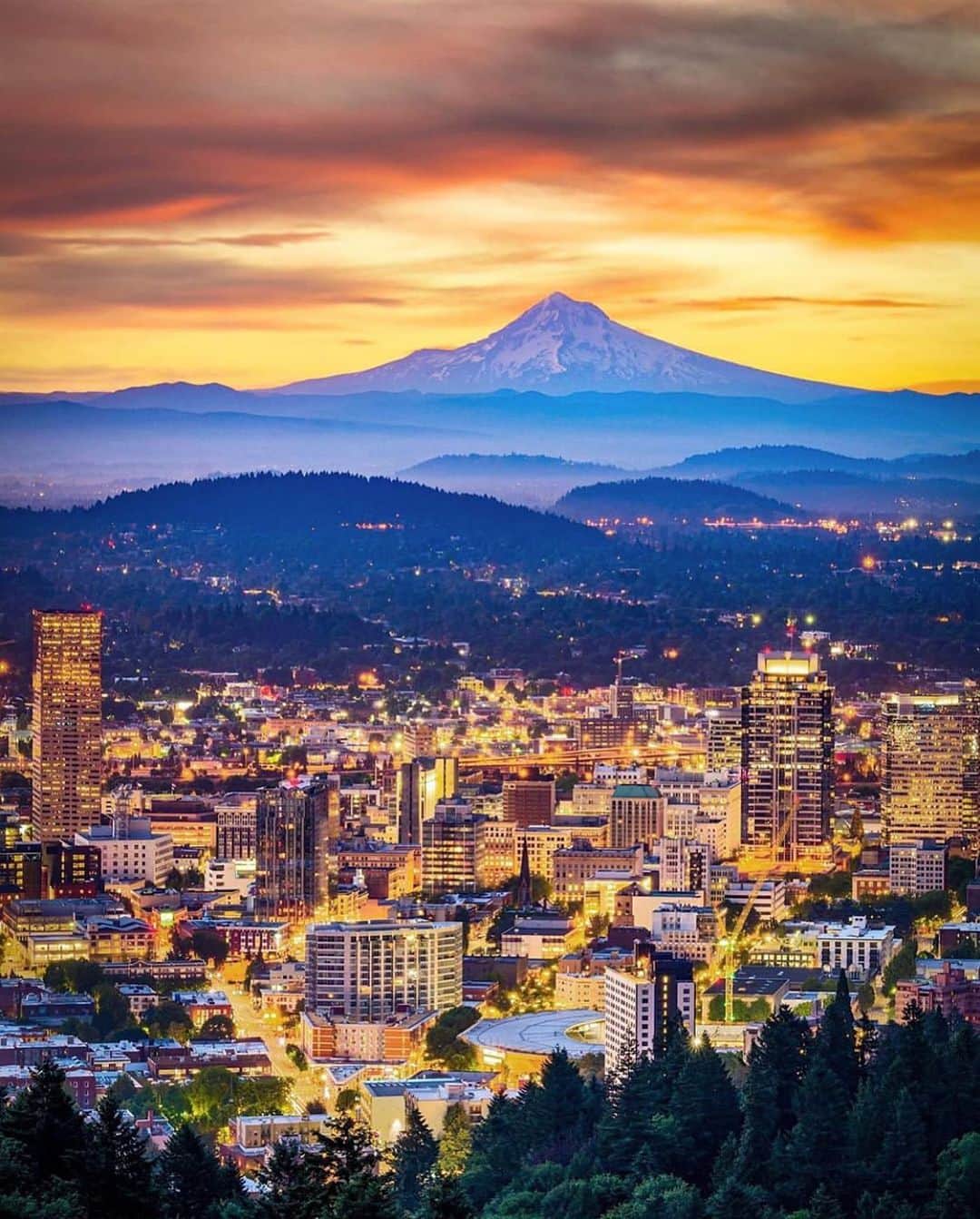 Portlandさんのインスタグラム写真 - (PortlandInstagram)「What are you most looking forward to doing this summer in PDX!? #portland #pdx #portlandnw 📸 @billyclabby」6月19日 11時12分 - portland
