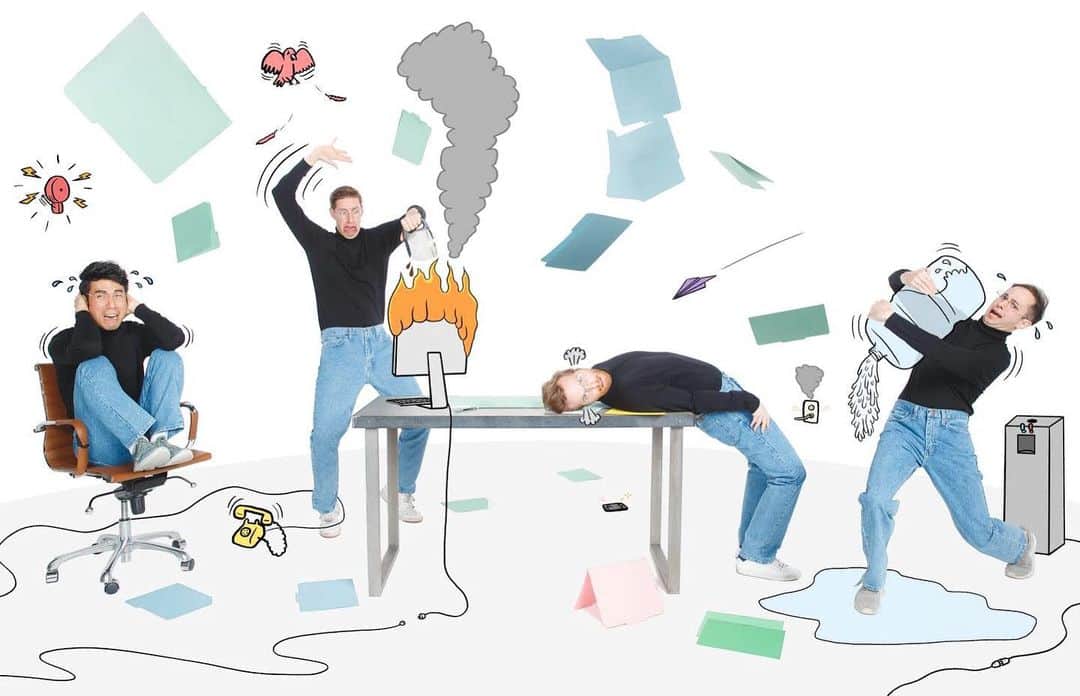 ユージン・リー・ヤンのインスタグラム：「Our book “The Hidden Power Of F*cking Up” is finally out today! Much like this picture, we put a lot of blood, sweat, and tears into this work and hope you all love reading it as much as we loved writing it. 💙❤️💚💜 #TryWeek tryguys.com/book」