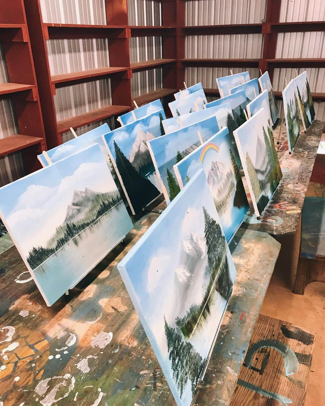 コリー・ロバートソンさんのインスタグラム写真 - (コリー・ロバートソンInstagram)「Painting with Bob Ross elective @campchyoca was a blast! Bob even made a surprise appearance, ha! Loved seeing how each one turned out so different even though they were all painting the same thing 🙌🏻 Also notice the last picture I just found of me teaching art @campchyoca 16 years ago!  I’m holding baby @bellarobb on my hip and that’s little @legitsadierob at the table. No telling where the boys had run off to 🤷🏼‍♀️ So fun doing it now with @johnluke_robertson and @marykaterob ❤️ #happylittletrees #bobross」6月19日 4時15分 - bosshogswife