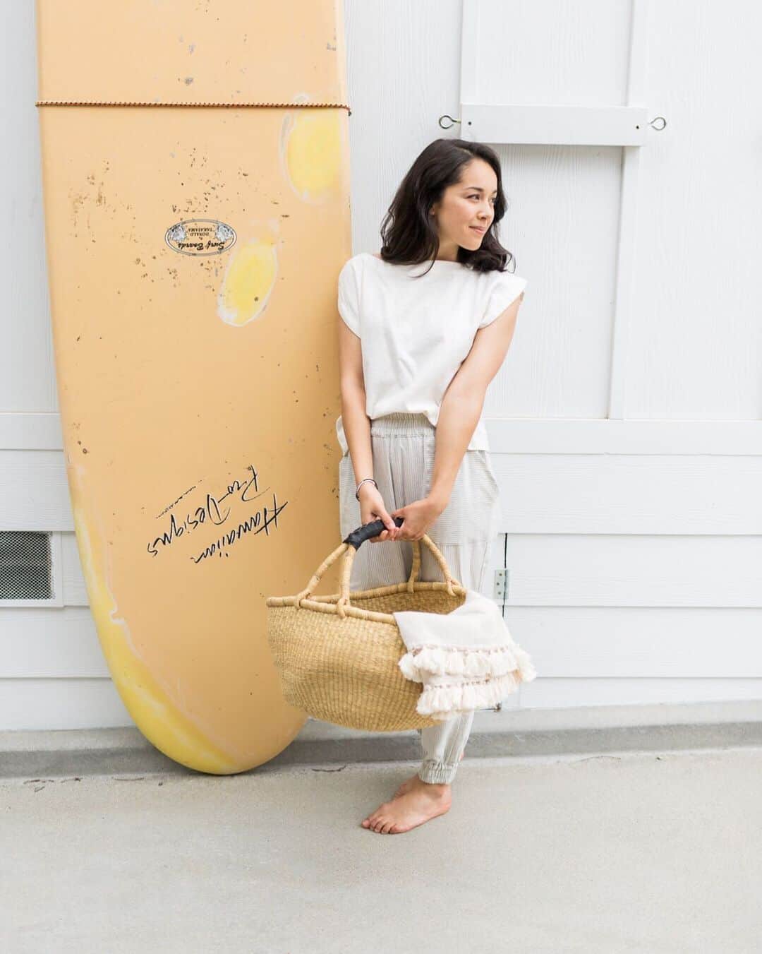 The Little Marketさんのインスタグラム写真 - (The Little MarketInstagram)「To the beach and beyond. Pack this hand-woven beauty to the brim with blankets, snacks, and drinks. Tap to shop.」6月19日 4時15分 - thelittlemarket