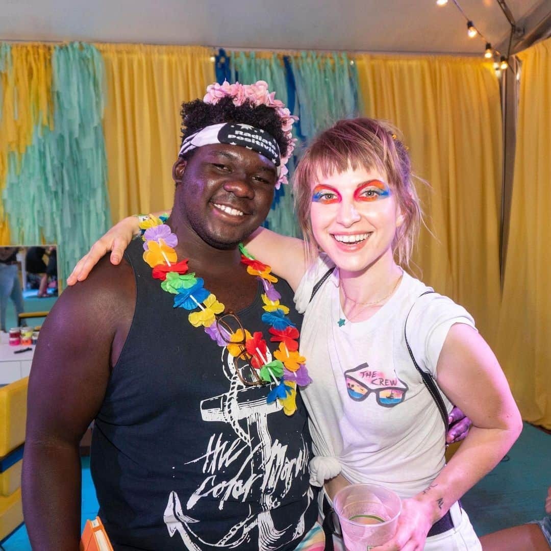 Nylon Magazineさんのインスタグラム写真 - (Nylon MagazineInstagram)「At #Bonnaroo, we had so much fun hitting up its first-ever #Pride parade, @yelyahwilliams’ Sanctuary of Self Love, and She Roo, its women-only camping area 📸 @lindseybyrnes」6月19日 5時27分 - nylonmag