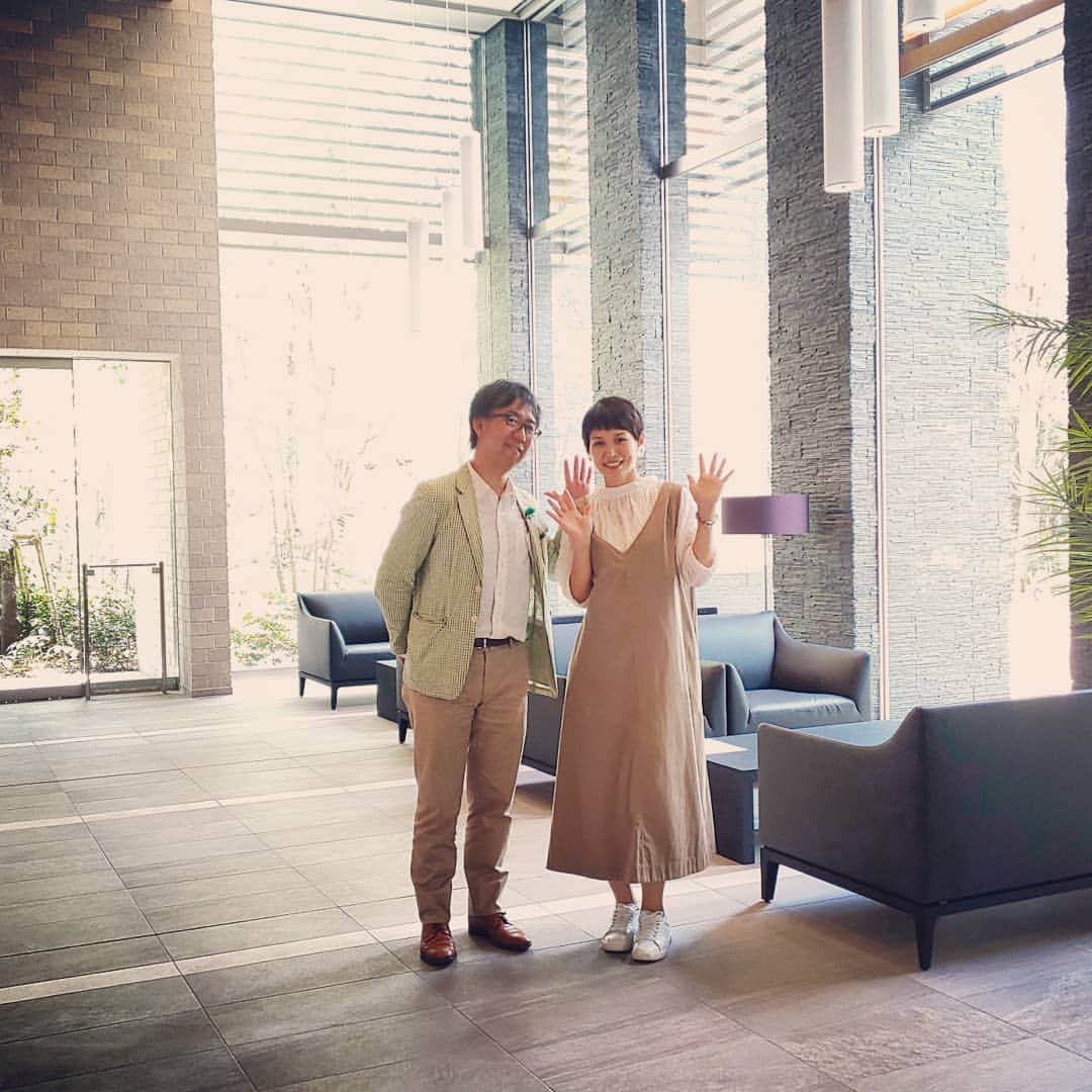 川崎亜沙美さんのインスタグラム写真 - (川崎亜沙美Instagram)「おはようございます 今日は 読売テレビすまたんZIP 生放送[川崎住考]です🏠️ ６時半すぎ！  みてね☺️ #読売テレビ#ZIP#川崎亜沙美#SUUMO#池本洋一#住まい探し#家#新築#マンション#須磨海浜公園#とさか#マネージャー#ステップ」6月19日 5時24分 - asami__kawasaki