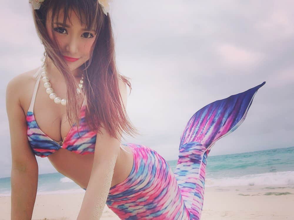 のインスタグラム：「おはようございます🧜‍♀️☀️ good moaning 早上好 . #みこっくま #みこ #mico #宮古島 #人魚 #マーメイド #撮影 #beach #japanesegirl #photography #miyakojima #marmeid」