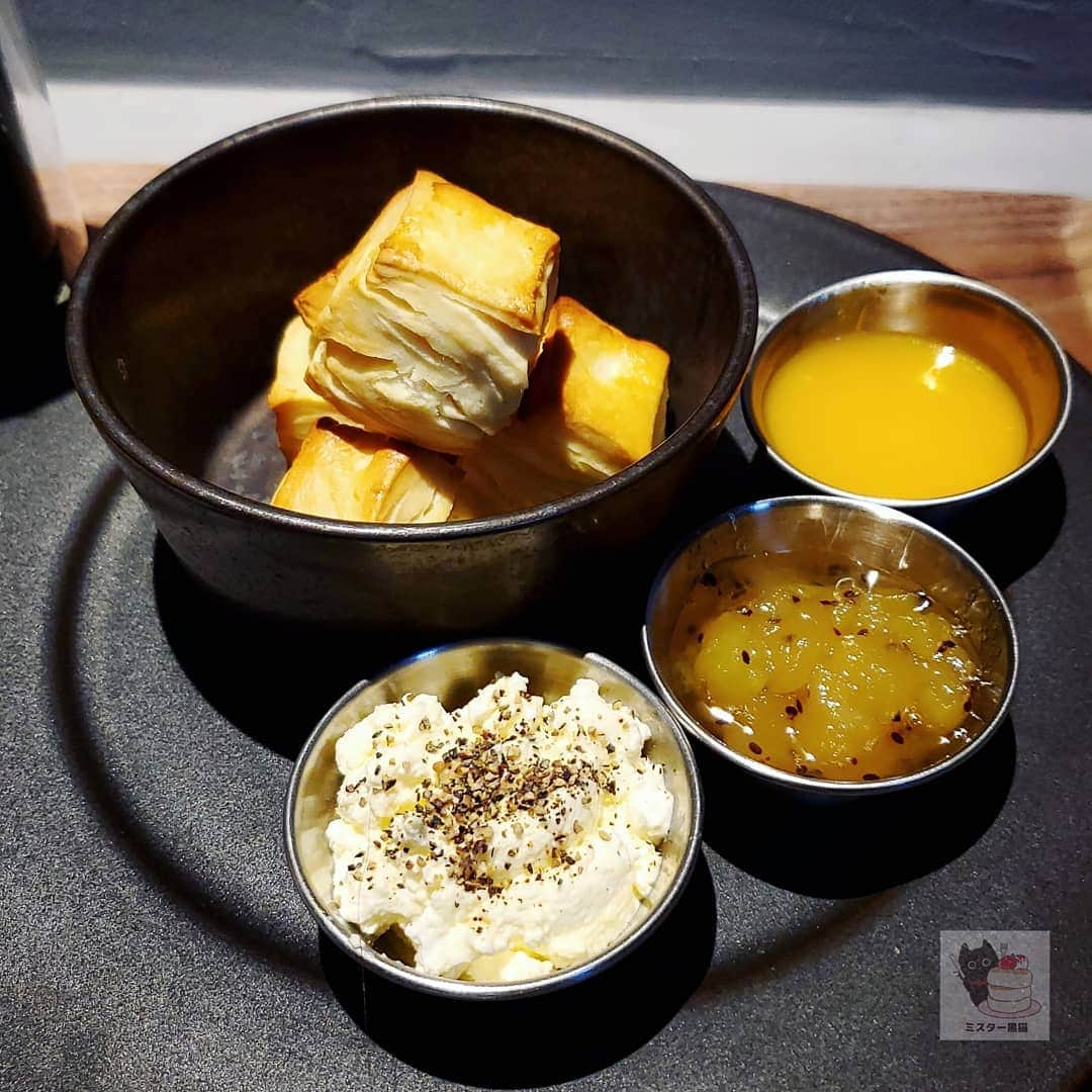 ミスター黒猫（黒猫仙人）のグルメインスタ