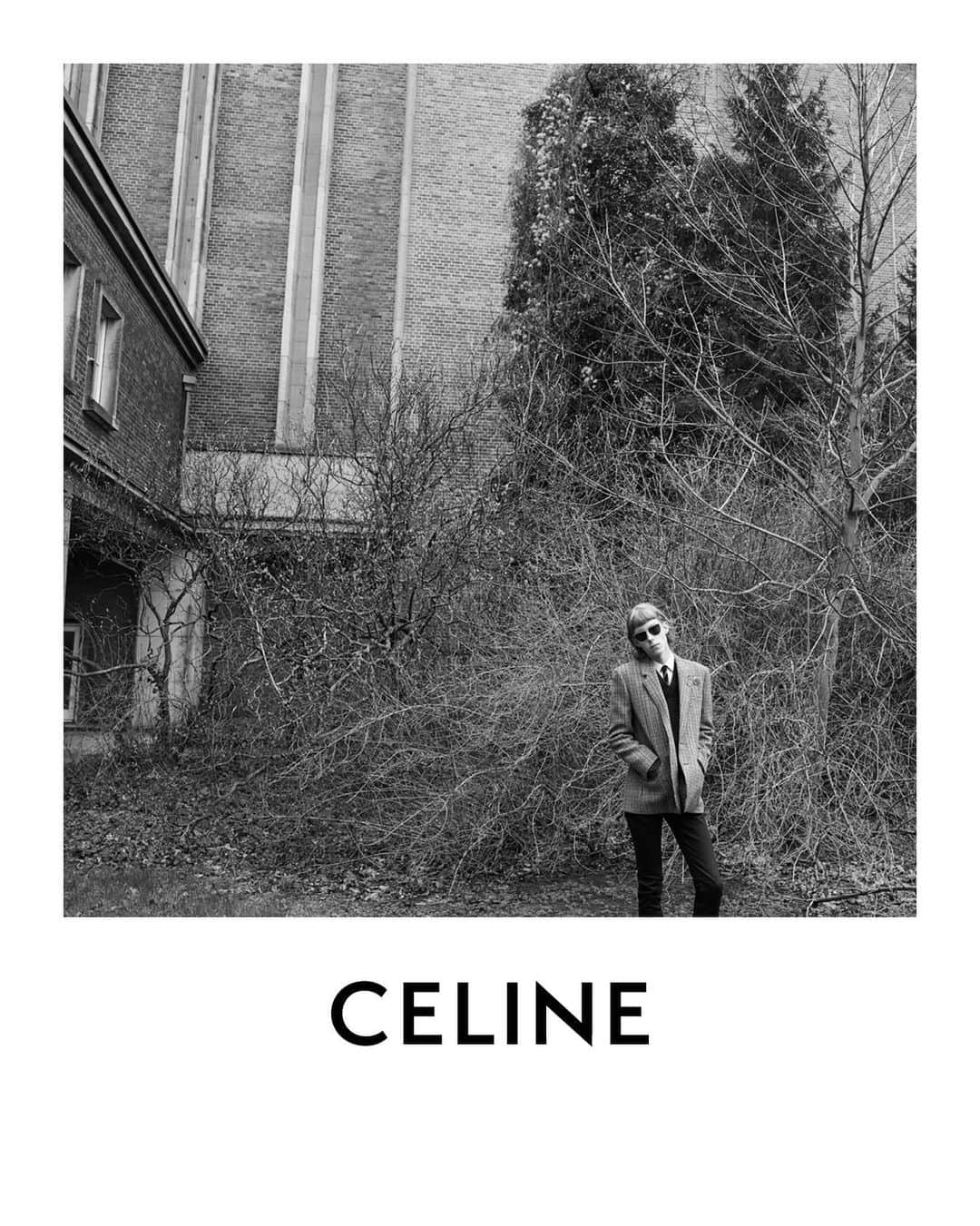 Celineさんのインスタグラム写真 - (CelineInstagram)「CELINE MEN WINTER 19  NIALL PHOTOGRAPHED IN BERLIN IN MARCH 2019 ⠀⠀⠀⠀⠀⠀ #CELINEBERLIN  #CELINEBYHEDISLIMANE」6月19日 7時00分 - celine