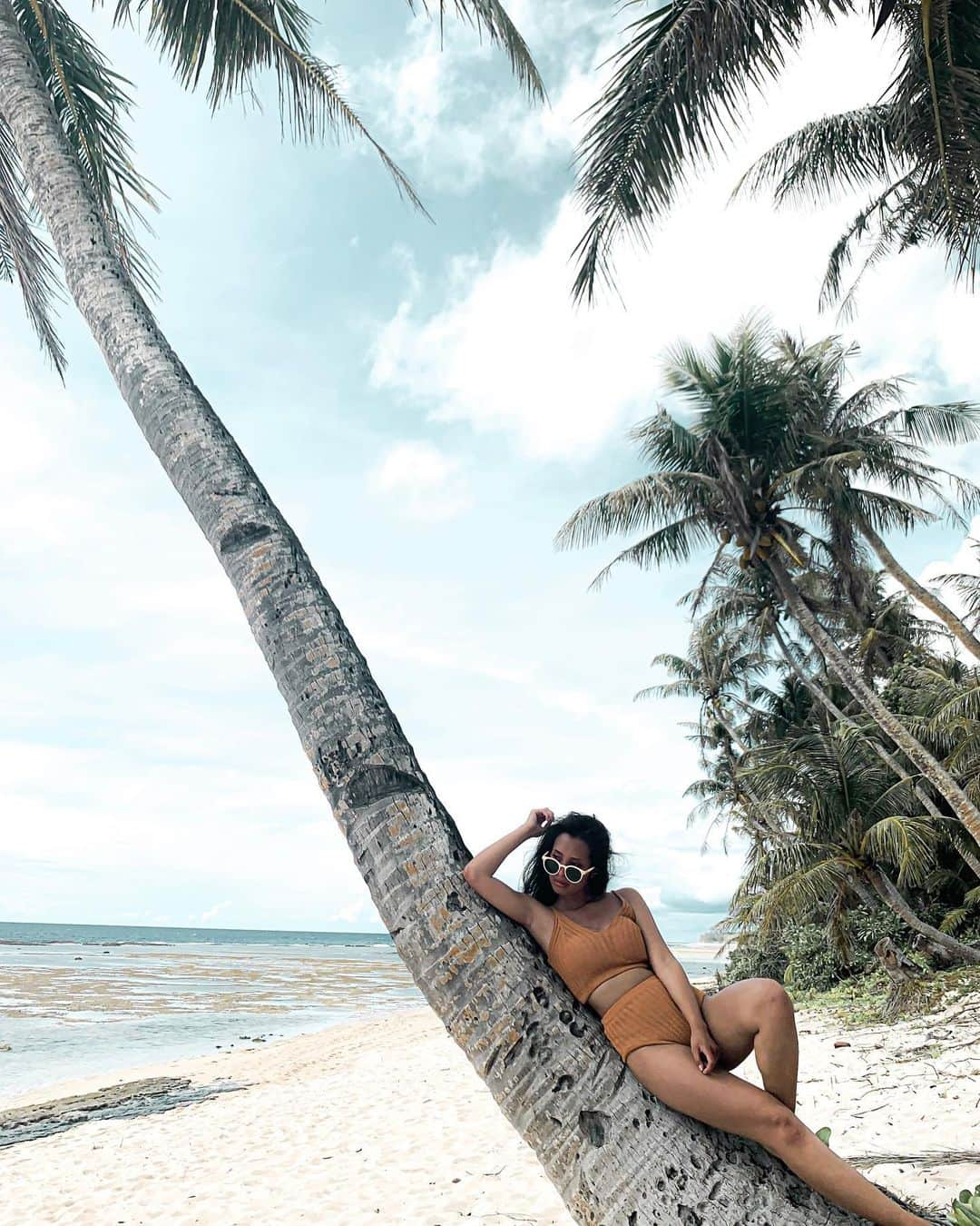 島野ミキさんのインスタグラム写真 - (島野ミキInstagram)「・ ・ 📍 COCO PALM GARDEN BEACH GUAM ヤシの木が斜めに生えてるのがたくさんあった🌴💕 @hiltonguamresort @premierhotelgroup ・ Bikini… @70park_official . #guam#ヒルトングアム#hiltonguam﻿#cocopalmgardenbeach#tabinikkireiwa  #プレミアホテルグループ#premierhotelgroup #guam #水着#ootd#swimwear #model#fashion#70park  #style#outfit#resort#Hotel#genic_mag#撮影#旅#旅行#海外旅行#ここにitta #tabijyo_hotel#グアム好きな人と繋がりたい#弾丸トラベラー#genic_guam#グアム旅行」6月19日 8時20分 - miki_shimano