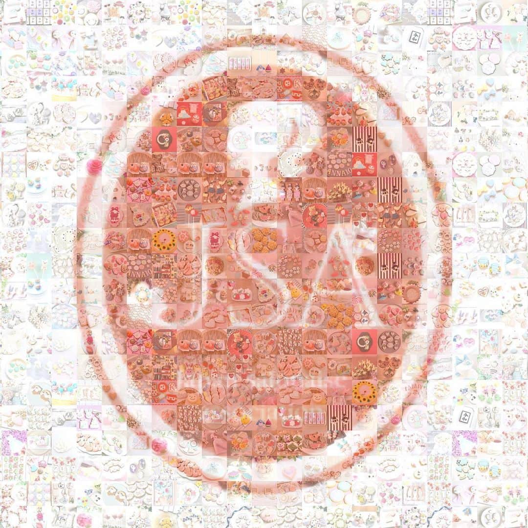 のインスタグラム：「【JSA講師一万人達成記念✨】 フォトモザイクアート完成👏  JSA講師たちの作品(約500点)が、1枚のモザイクアートになりました✨ 圧巻です❣️みなさまの作品、どこにあるかわかりますか👀❓ お写真を投稿いただいた講師の皆さま、ありがとうございました😊 抽選で５名様に、JSA認定講師講座で使える10000円OFFチケットプレゼント🎁キャンペーン🎫 昨日、ライブ配信で抽選会をいたしました！ 当選者は、スワイプしてくださいね👉👉👉 ご当選された5名の皆さま、おめでとうございます㊗️🎊🎈ぜひご活用くださいね♡ #日本サロネーゼ協会 #jsaで好きを仕事に  #jsa1万人突破 #サロネーゼと繋がりたい」