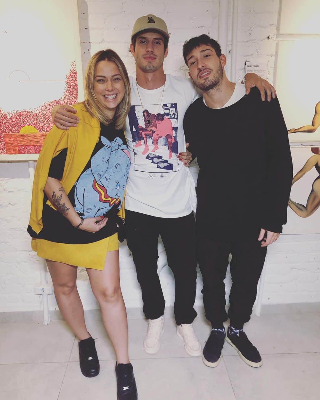 グスタヴォ・ルーカス・ドミンゲス・ピアソンのインスタグラム：「Já que não teve foto no casamento, teve hoje 😊 meus lindos ♥️」