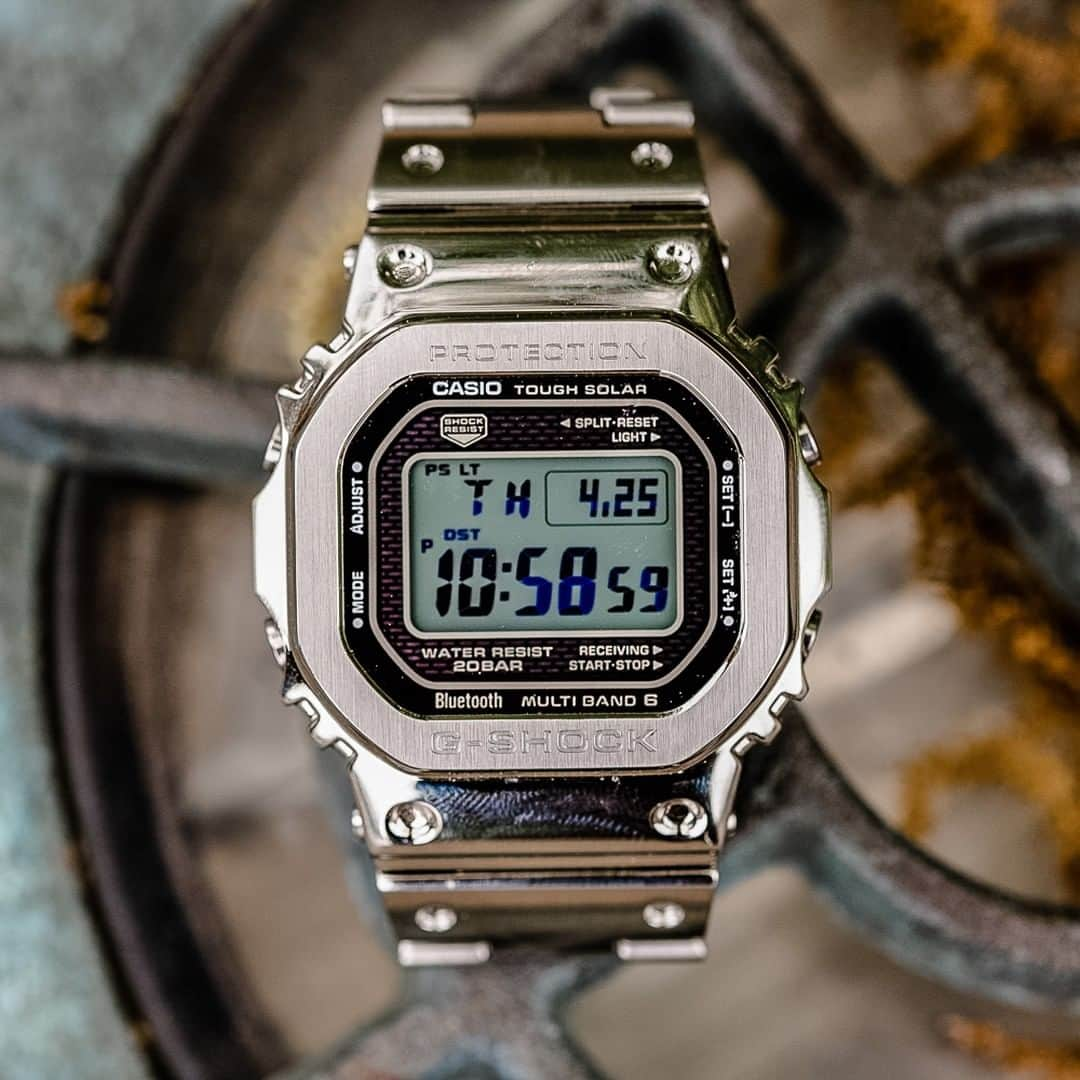 G-SHOCKさんのインスタグラム写真 - (G-SHOCKInstagram)「Vintage aesthetic meets modern toughness. Behold the strength of the #GMWB5000D. #gshockstagram」6月19日 9時37分 - gshock_us