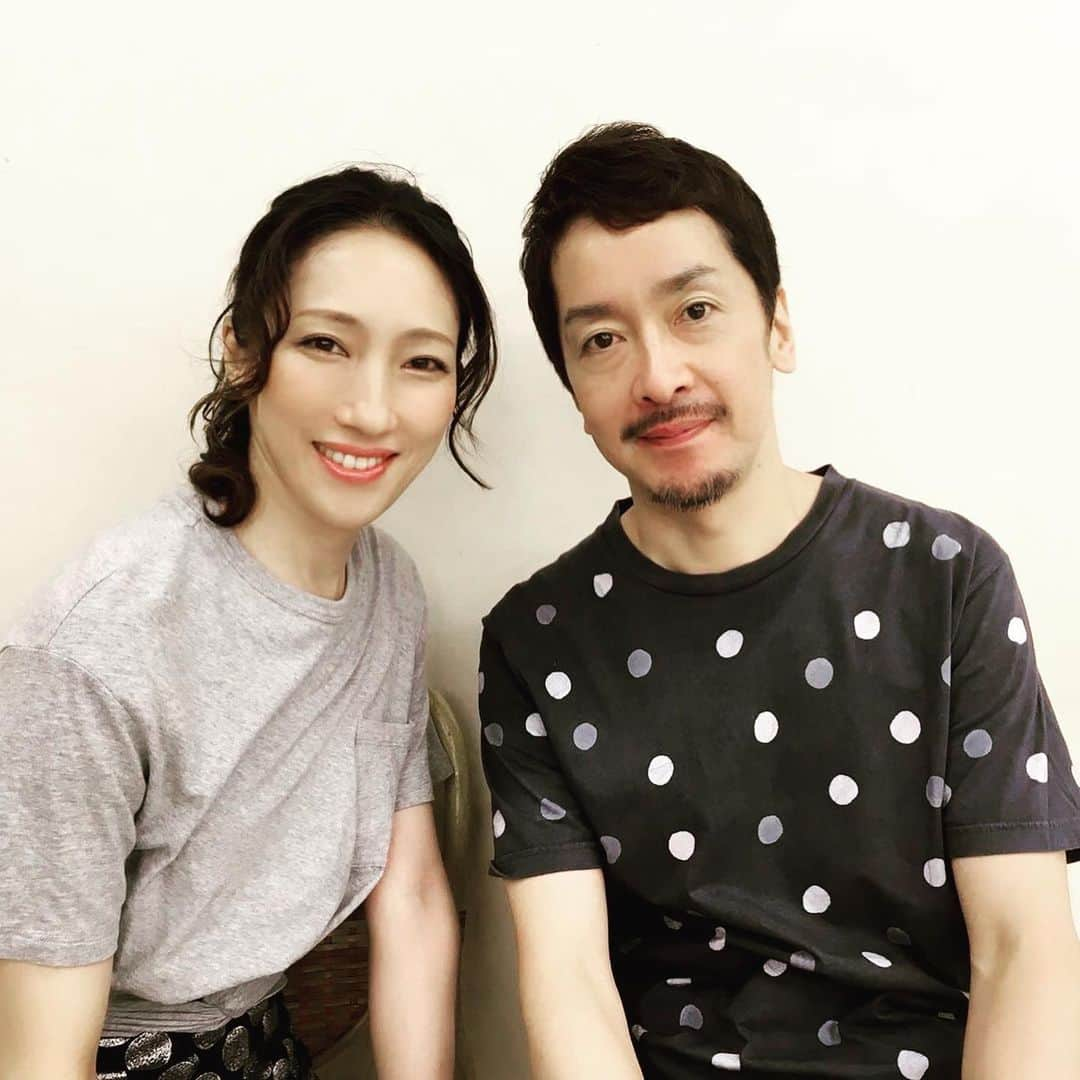 栗原英雄さんのインスタグラム写真 - (栗原英雄Instagram)「#嘘と勘違いのあいだで 今回の妻は #水夏希 さんです。 王道のコメディです。皆さま是非ご覧下さい！」6月19日 20時53分 - hideokurihara