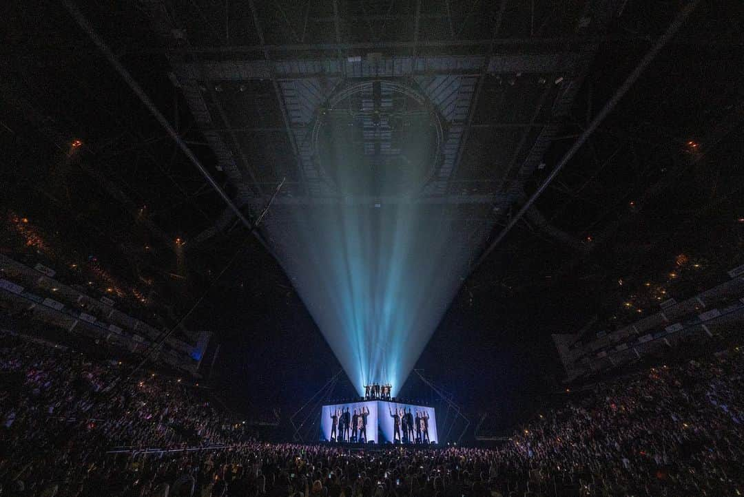 ニック・カーターさんのインスタグラム写真 - (ニック・カーターInstagram)「LONDON you left me speechless. Two sold out nights at the world famous @theo2london. Thank you from the bottom of my heart. #dnaworldtour #bsbldn  @shaggs」6月19日 20時53分 - nickcarter