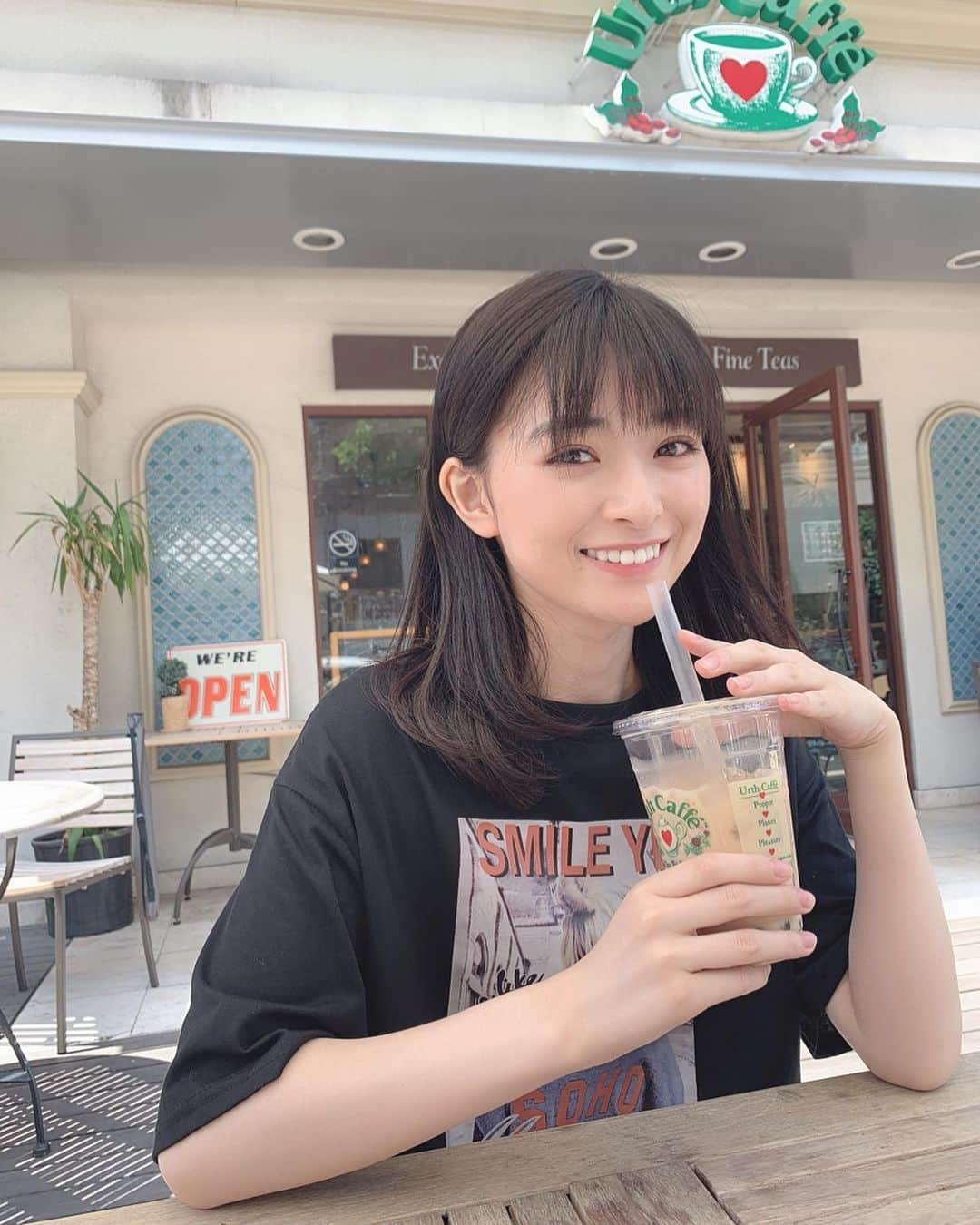 優希美青さんのインスタグラム写真 - (優希美青Instagram)「先日、カフェで職場体験中の学生さんにシュークリームいただきました😊 . とっても美味しくて、これを作れるなんてすごいなぁって思いました！ . . 私のカメラセンスがなくて申し訳ない😥 . せっかくならオシャレに撮りたかったけど早く食べたい気持ちに負けました😅 . #カフェ」6月19日 19時49分 - mio_yuki