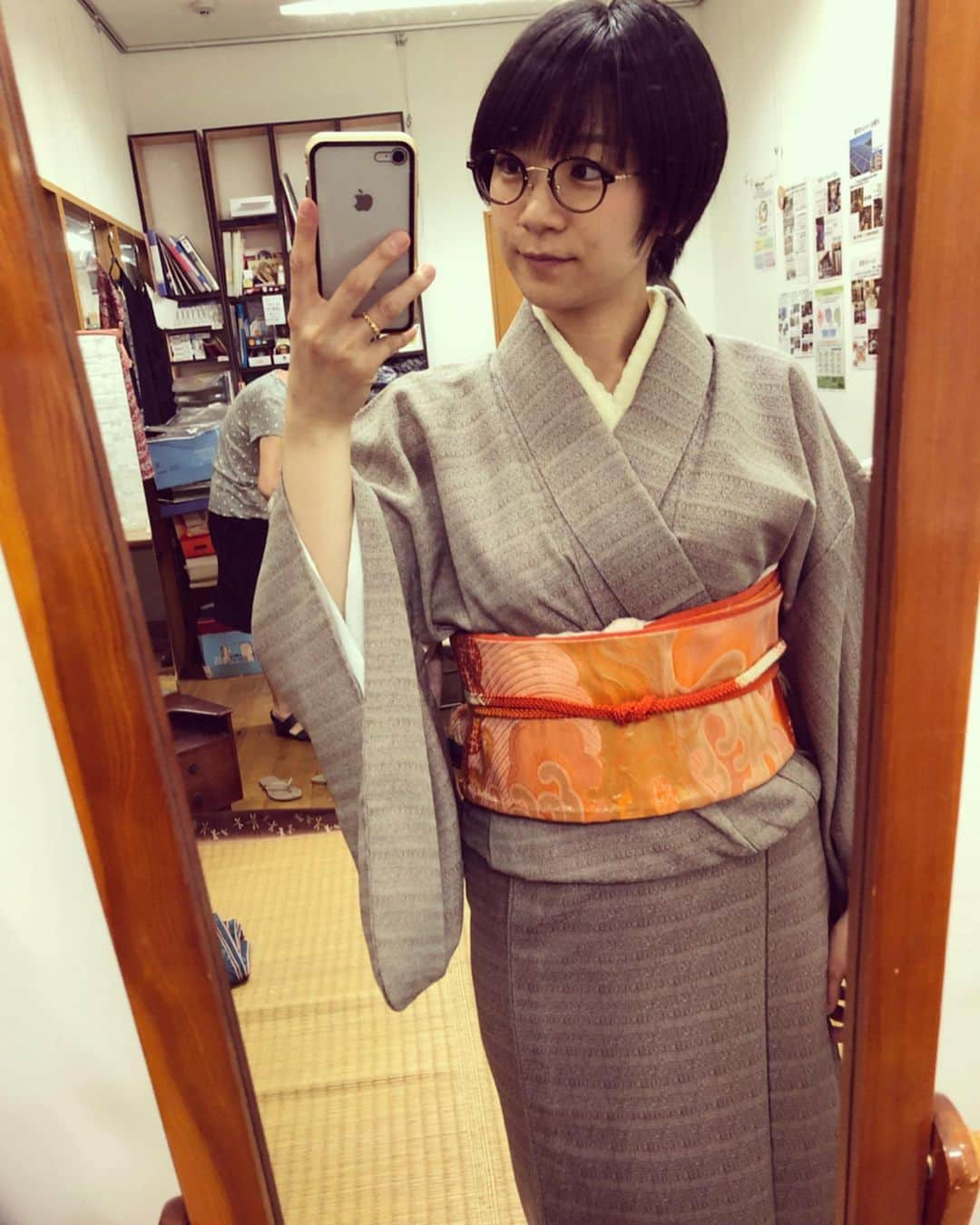 時東ぁみさんのインスタグラム写真 - (時東ぁみInstagram)「着物着付け教室👘 ・ 着物の着方→名古屋帯→袋帯まで習いました！ 1つ習うと1つ忘れてる気がする…w またすぐ着て、忘れないようにする！！ ・ 和服美人🙅‍♀️ 和服メガネ🙆‍♀️目指します！ ・ #時東ぁみ #着物 #kimono #着物着付け教室 #習い事 #👘 #エコメッセ #寄付 #環境保護 #震災復興 #着物でチャリティー #名古屋帯 #袋帯 #忘れたくない #練習あるのみ #和服美人 #🙅‍♀️ #和服メガネ #🙆‍♀️」6月19日 20時15分 - amitokito