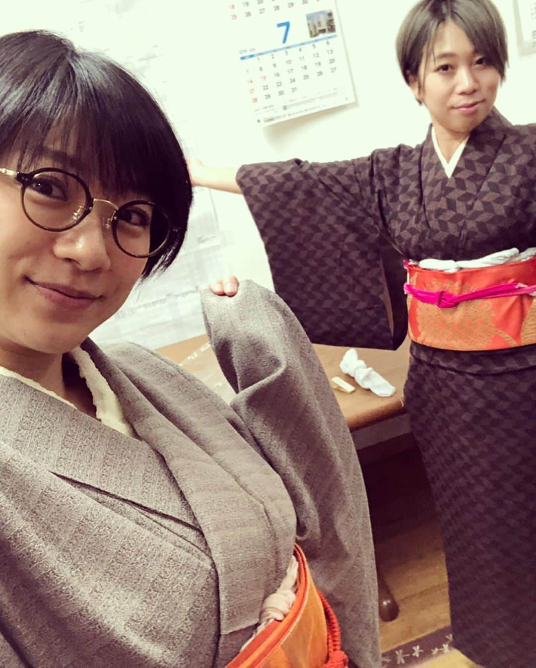 時東ぁみさんのインスタグラム写真 - (時東ぁみInstagram)「着物着付け教室👘 ・ 着物の着方→名古屋帯→袋帯まで習いました！ 1つ習うと1つ忘れてる気がする…w またすぐ着て、忘れないようにする！！ ・ 和服美人🙅‍♀️ 和服メガネ🙆‍♀️目指します！ ・ #時東ぁみ #着物 #kimono #着物着付け教室 #習い事 #👘 #エコメッセ #寄付 #環境保護 #震災復興 #着物でチャリティー #名古屋帯 #袋帯 #忘れたくない #練習あるのみ #和服美人 #🙅‍♀️ #和服メガネ #🙆‍♀️」6月19日 20時15分 - amitokito