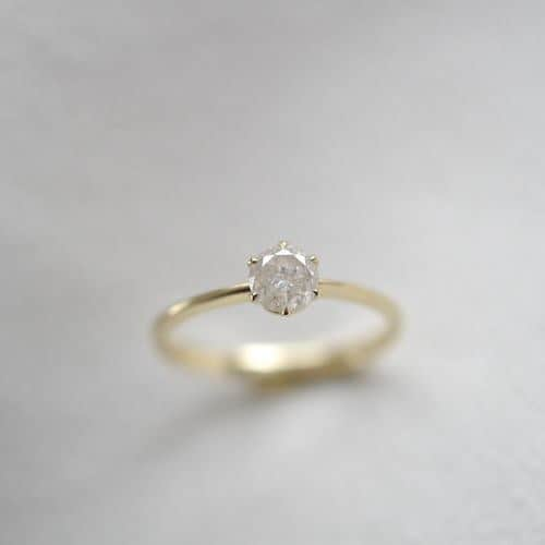 TOWAJEさんのインスタグラム写真 - (TOWAJEInstagram)「natural diamond ring . . ホワイトグレー。 ナチュラルダイヤリングは、 残りわずかとなりました。 .  セカンドダイヤモンドリングにおすすめ。 .  Natural Diamond 　carat：0.45ct K18YG　118,800  #ナチュラルダイヤモンド #デイリー #TOWAJE　#naturaldiamond #lovery #engagementring #Jewelry #エンゲージリング #jewelry  #fashion」6月19日 11時45分 - towaje