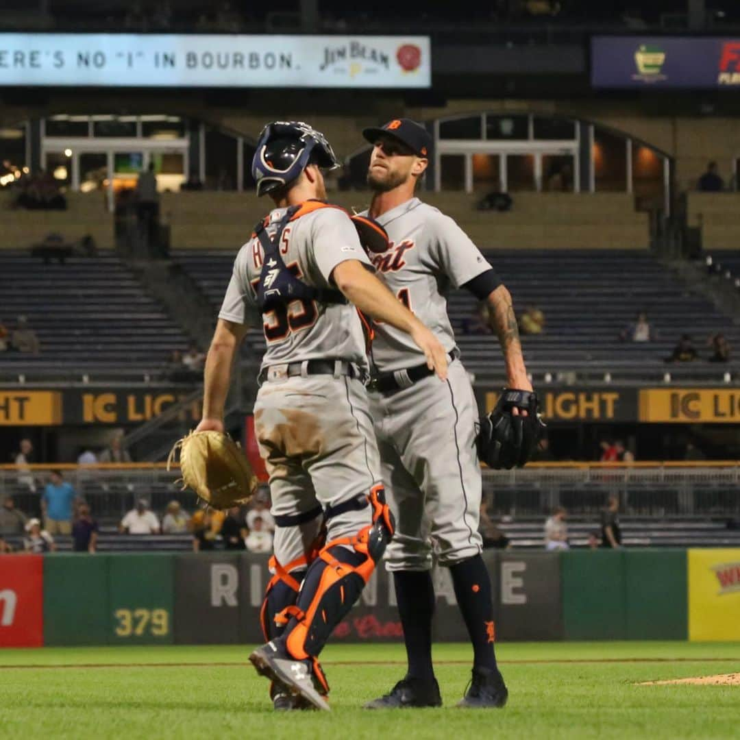 デトロイト・タイガースさんのインスタグラム写真 - (デトロイト・タイガースInstagram)「🔒 down a #TigersWin in the Steel City.」6月19日 12時02分 - tigers