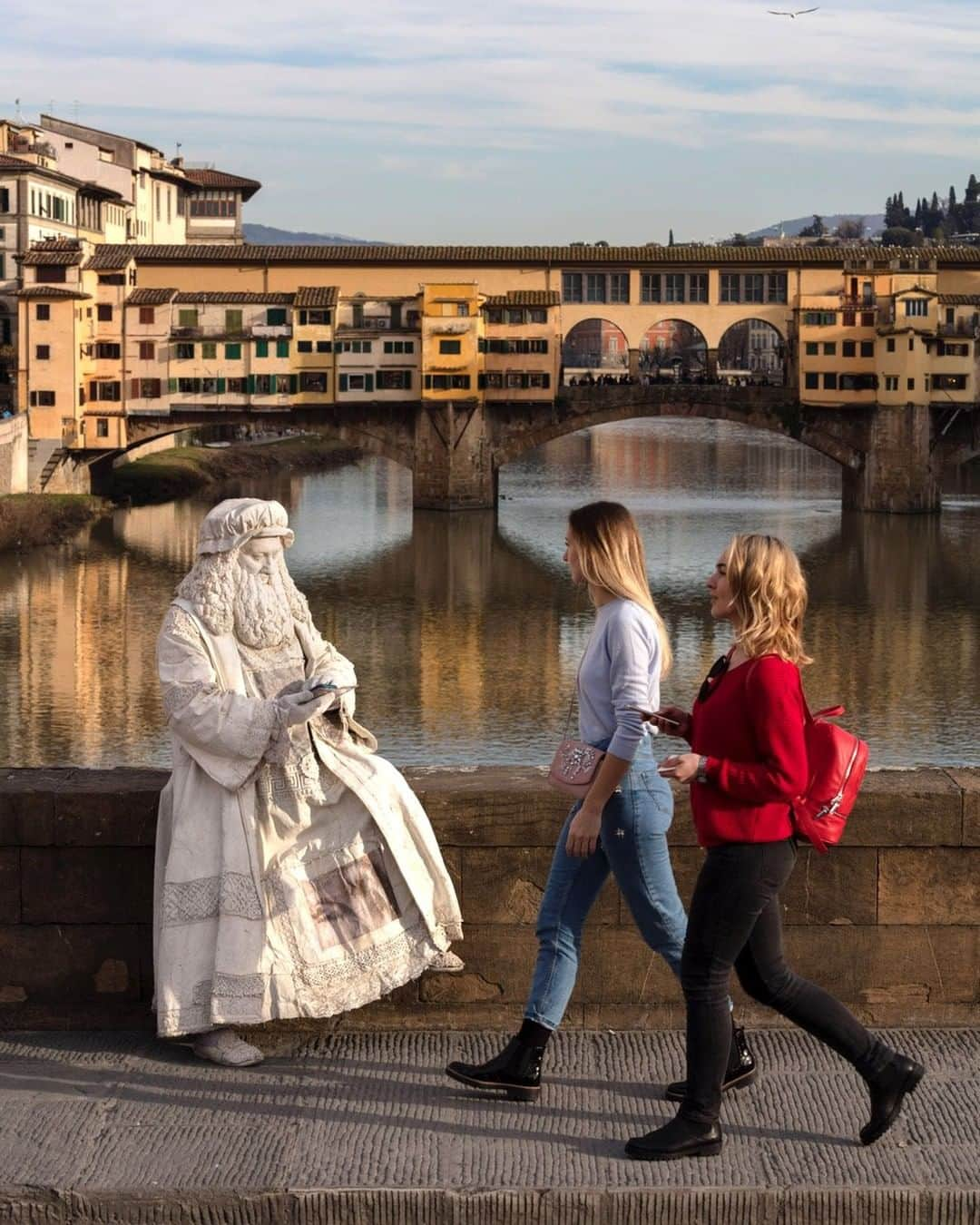 National Geographic Travelさんのインスタグラム写真 - (National Geographic TravelInstagram)「Photo by Gabriele Galimberti and Paolo Woods @gabrielegalimbertiphoto | Florence, Italy. Last month we celebrated Leonardo da Vinci, who died 500 years ago. Walter Conti is a street artist authorized by the municipality of Florence to dress up like Leonardo da Vinci. He usually stands near the entrance of the Uffizi Galleries and lets tourists take photographs with him. It takes him an hour and a half every day to prepare his disguise. #florence #leonardo #davinci #leonardodavinci」6月19日 13時13分 - natgeotravel