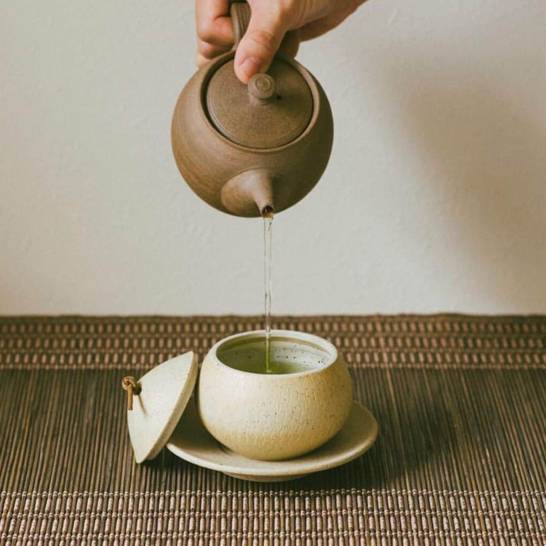 YAMAMOTOYAMA Foundedさんのインスタグラム写真 - (YAMAMOTOYAMA FoundedInstagram)「Reflecting on the day with a hot cup of Jasmine Green Tea. #Yamamotoyama」6月19日 13時44分 - yamamotoyama_usa