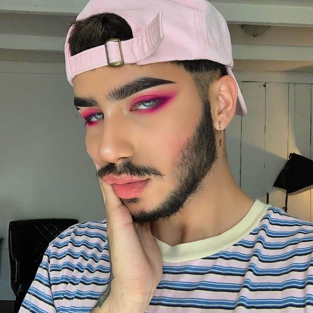 Anastasia Beverly Hillsさんのインスタグラム写真 - (Anastasia Beverly HillsInstagram)「Beautiful @captaingabex  BROWS • #Dipbrow Pomade in Granite & Clear Brow Gel #anastasiabrows  EYES • Alyssa Edwards Palette #abhxalyssaedwards」6月19日 13時46分 - anastasiabeverlyhills