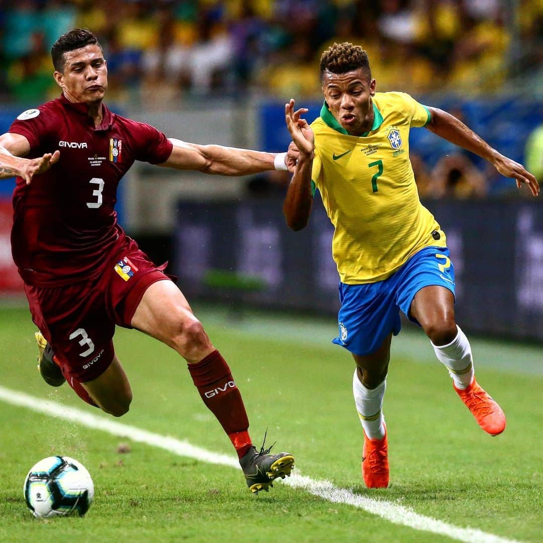 アヤックス・アムステルダムさんのインスタグラム写真 - (アヤックス・アムステルダムInstagram)「Gametime @DavidNeres ⏱-> 72 minutes! 🛵 🇧🇷 Brazil - 🇻🇪 Venezuela ⚖️-> 0-0 #CopaAmerica #braven」6月19日 14時34分 - afcajax