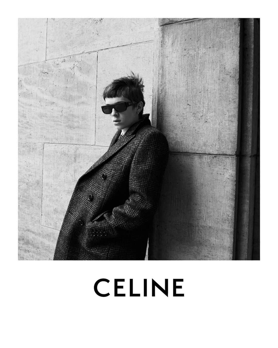 Celineさんのインスタグラム写真 - (CelineInstagram)「CELINE MEN WINTER 19  TOBIAS PHOTOGRAPHED IN BERLIN IN MARCH 2019 ⠀⠀⠀⠀⠀⠀ #CELINEBERLIN  #CELINEBYHEDISLIMANE」6月19日 15時09分 - celine