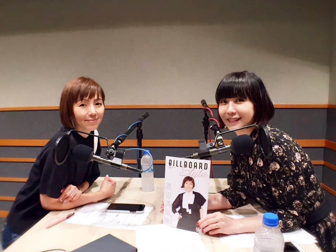 土岐麻子さんのインスタグラム写真 - (土岐麻子Instagram)「「TOKI CHIC RADIO」6/27からの週は、渡辺満里奈さんが遊びにきてくださいます！ いつお会いしても楽しい満里奈さん！ 7月に、28年ぶりのライブをされるそう。ビルボードライブ大阪と東京です。 そしてあのコーナーにもお付き合いいただきました〜」6月19日 21時01分 - tokiasako