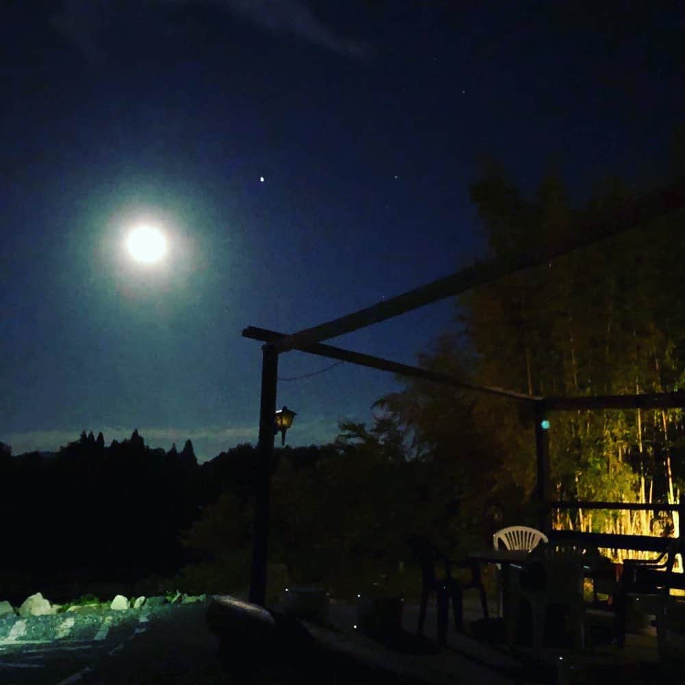 工藤村正のインスタグラム：「Misty Moon ❣️ At Koga Ninja county’s !」