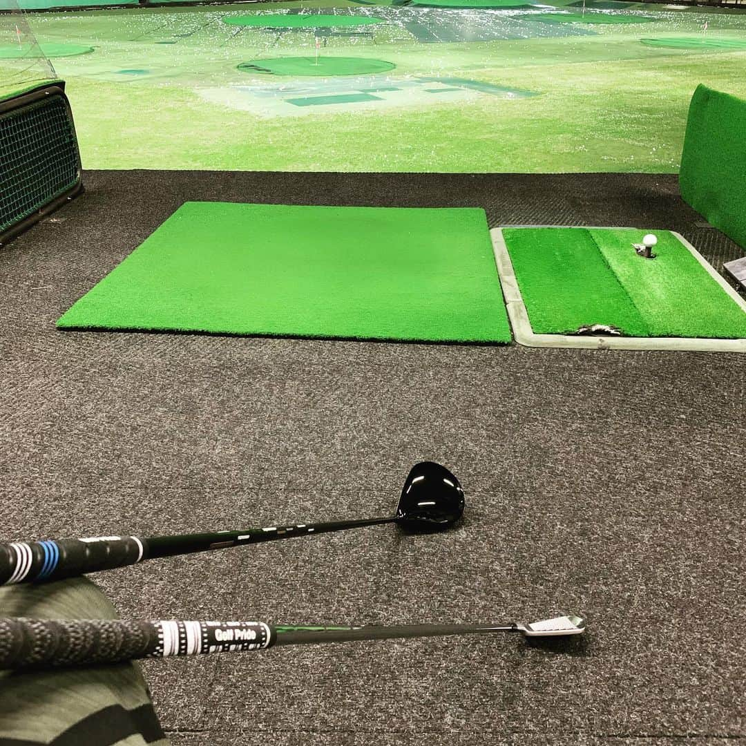 福西崇史さんのインスタグラム写真 - (福西崇史Instagram)「。 たまには打ちっ放しゴルフ🏌️‍♂️ 。 #ゴルフ #golf #練習 #小さい玉は難しい #成長 #enjoy #たまにいい玉 #調子のる #笑 #気分転換 #instagood #instaphoto」6月19日 16時59分 - takashi_fukunishi