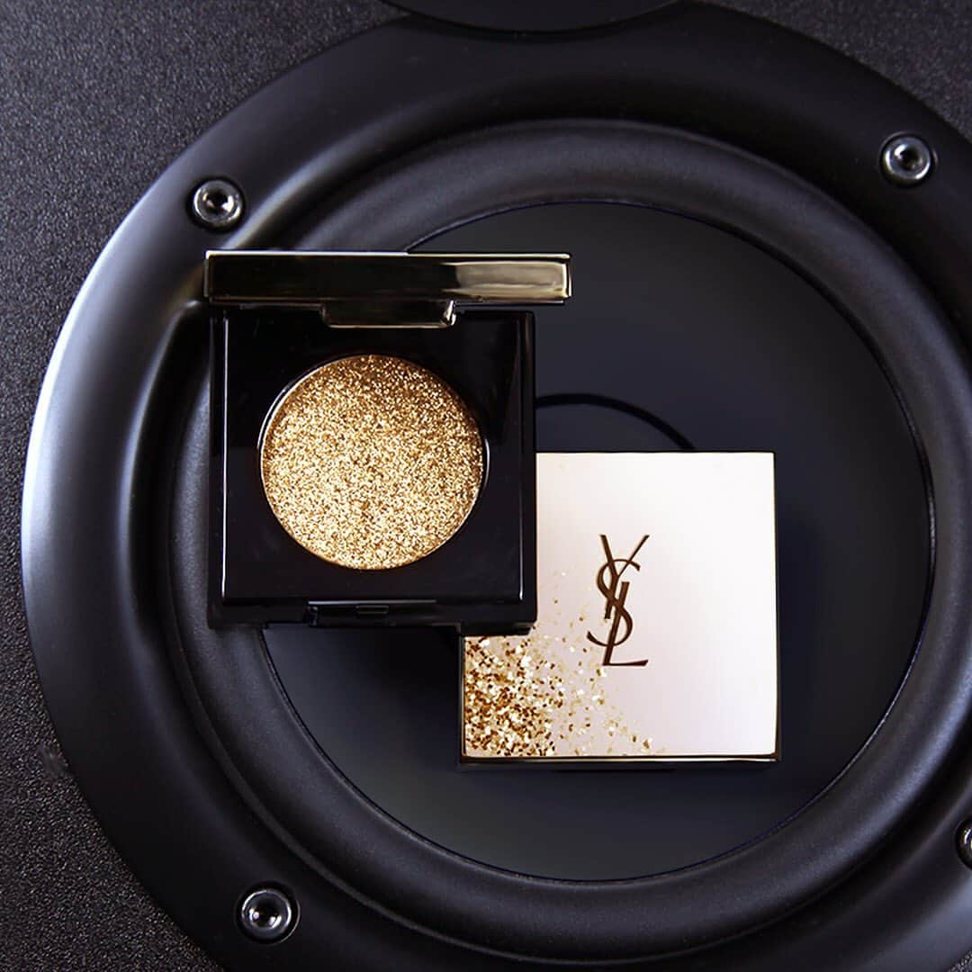 Yves Saint Laurent Beautyさんのインスタグラム写真 - (Yves Saint Laurent BeautyInstagram)「All that glitters is GLAM. Plug into the ALL THAT GLITTERS playlist and  raise the volume on your night (link in bio) SEQUIN CRUSH MONO in N°1 LEGENDARY GOLD #yslbeauty #spotify #allthatglitters #raisethevolume」6月19日 17時11分 - yslbeauty