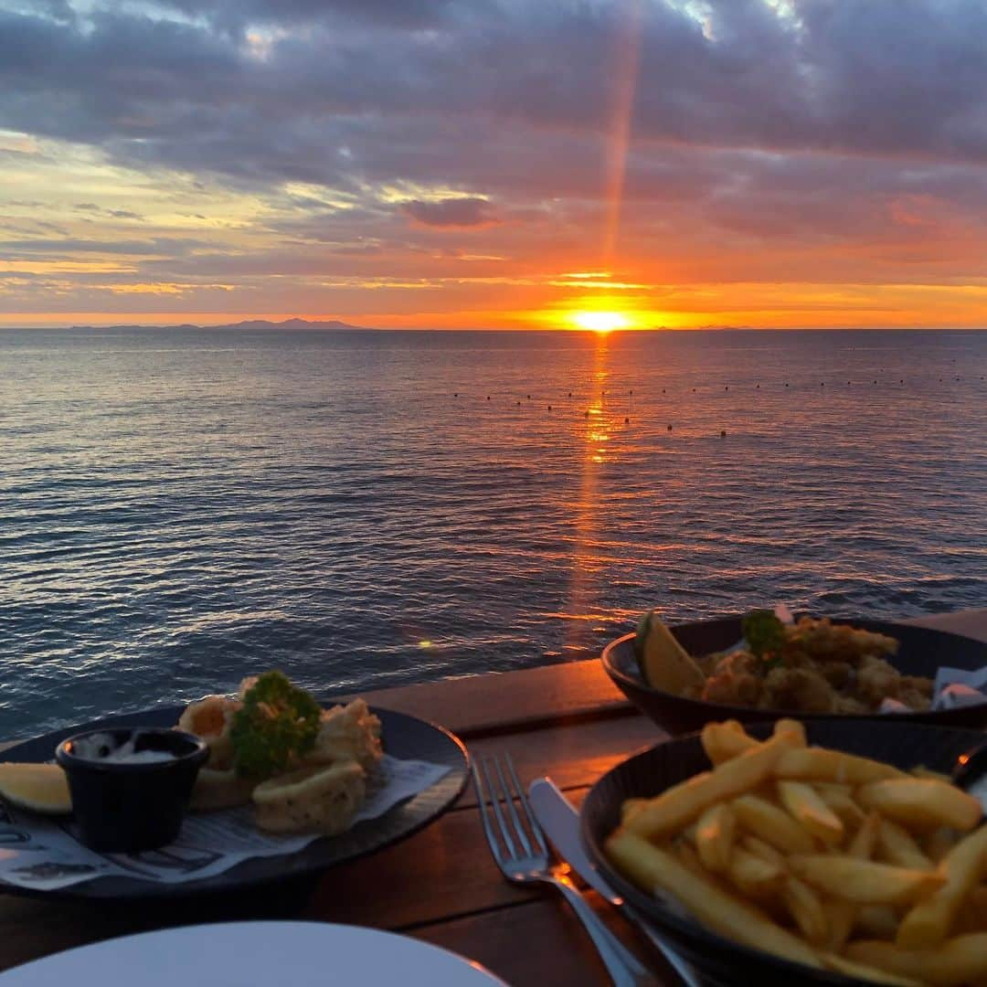 ブロンテ・バラットさんのインスタグラム写真 - (ブロンテ・バラットInstagram)「A relaxing few days in Fiji.. now back to reality 😖」6月19日 17時22分 - brontebarratt