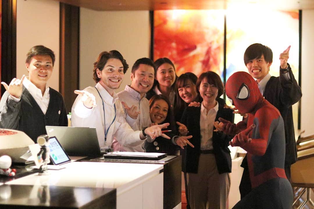 Japanese Spidermanさんのインスタグラム写真 - (Japanese SpidermanInstagram)「かっこいいのは、もちろんのこと、親しみやすいということもヒーローやっていく上では大事。  #週末ヒーロー  #スパイダーマン#マーベル#MARVEL#銀座#ヒーロー#ホテル#コスプレ#一眼レフ #spiderman#ginza#marvel #cosplay #ハイアットセントリック銀座 #hyattcentricginza」6月19日 17時28分 - takemix5271