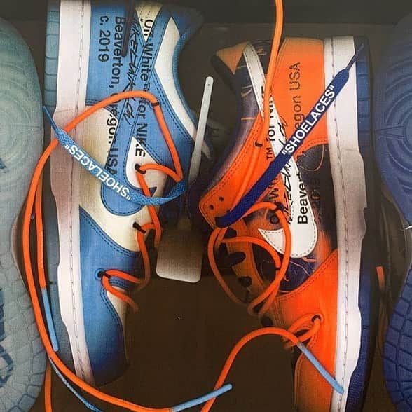 HYPEBEASTさんのインスタグラム写真 - (HYPEBEASTInstagram)「@hypebeastkicks: @virgilabloh and @futuradosmil have given a first look at an upcoming @nike Dunk Low collaboration. Abloh posted two colorways of the sneaker complete with a number of signature @off____white x Nike motifs. Swipe to take a look for yourself.  Photo: Virgil Abloh/Futura」6月19日 17時38分 - hypebeast