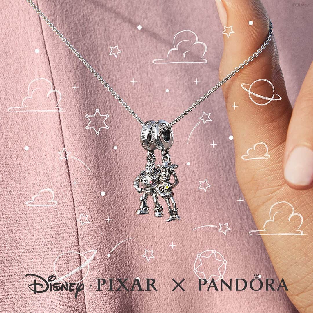 PANDORAさんのインスタグラム写真 - (PANDORAInstagram)「The stars of Andy’s toy box come to your jewellery box for the very first time as sterling silver character dangles and charms, bringing out the playful, fun-loving child within you. #DISNEYxPandora #Pixar #Pandora #PandoraCharm」6月19日 18時02分 - theofficialpandora